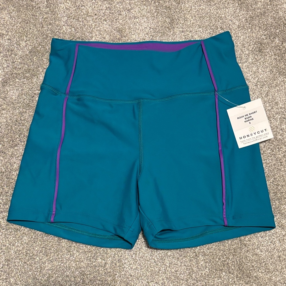 Honeycut Rock Me Short in Marine